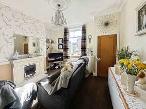 Lounge- click for photo gallery